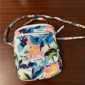 Vera Bradley crossbody purse